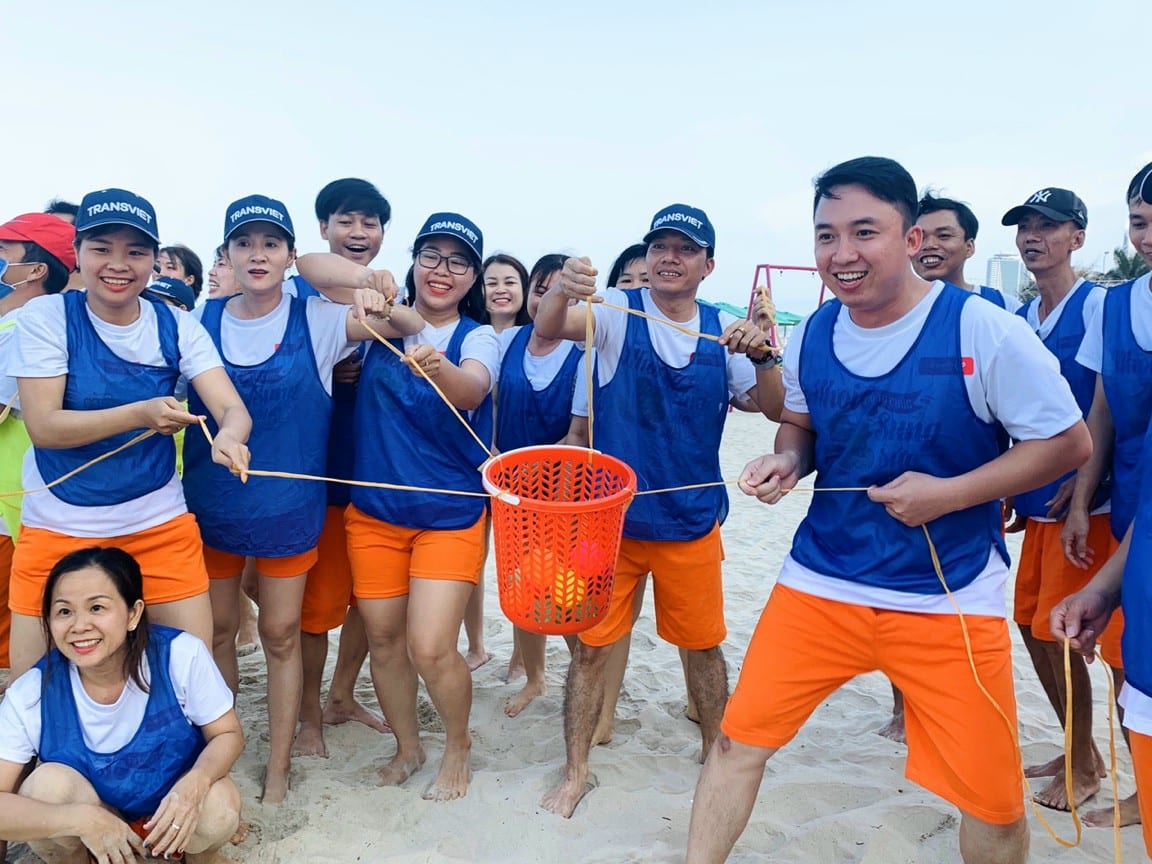 Team building activities help bring team spirit together and create a really comfortable time between company members.
